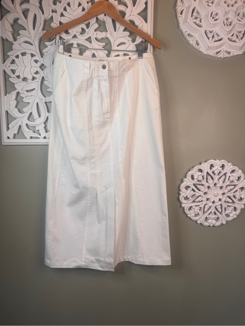 Talbots Stretch White Women's Midi Skirt - Classic Clean Look sz 16